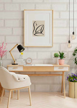 Decoración con cuadros, ideas -  cuadro abstracto de mujer ilustrado en blanco, negro y beige. Lámina decorativa.