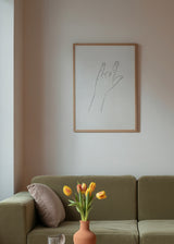 Tableau encadré avec main en geste rock, fines lignes noires, fond beige clair et style illustration minimaliste contemporain, pour une décoration moderne pleine de caractère. Disponible sur kudeko.com