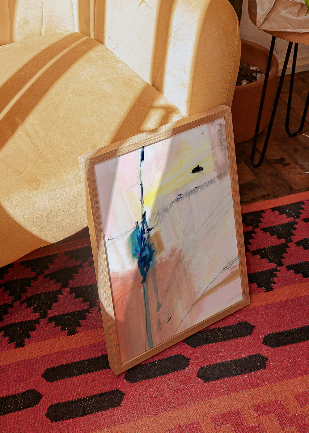 Cuadro decorativo de estilo orgánico y tonos_pastel colocado en salón, composición abstracta en tonos pastel, modelo Summer Dream No2