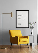 Cuadro con la palabra love en tipografía negra, definición en inglés sobre fondo blanco y composición limpia de estilo con frases. Disponible en kudeko.com