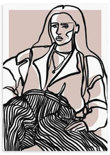 lámina decorativa de ilustración de mujer con trazon negro y fondo rosa - kudeko