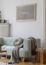 Decoración con cuadros, ideas - cuadro moderno y nórdico con frase "esthétique" en tonos beige-marrón