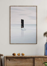 decoración con cuadros, ideas - lámina decorativa vintage de collage de mujer mirando por una puerta - kudeko