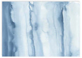Tableau horizontal avec composition abstraite aux formes fluides en bleu glace, bleu grisé et blanc, avec effet vaporeux, ambiance calme et style contemporain. Disponible sur kudeko.com