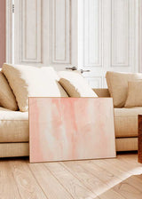 Horizontales Wandbild mit abstrakter Komposition aus diffusen Flächen in Altrosa, hellem Pfirsich und Cremeweiß, im sanften zeitgenössischen Stil. Erhältlich auf kudeko.com