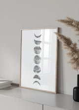 Decoración con cuadros, ideas - lámina decorativa de ilustración de fases de la luna en blanco y negro