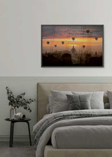 decoración con cuadros, ideas - lámina decorativa horizontal de fotografía de ciudad de bagan con globos en el atardecer - kudeko