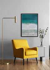 Decoración con cuadros, ideas - cuadro de fotografía de oleaje tranquilo y espumoso llegando a la playa, mar en calma. Lámina decorativa.