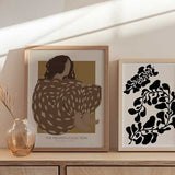 decoración con cuadros, ideas - lámina decorativa de ilustración abstracta de flore en negra sobre fondo beige - kudeko