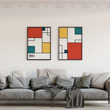 Wandbild mit Rechtecken in Ziegelrot, Petrolblau, Senfgelb und Weiß, kräftigen schwarzen Linien und modernem geometrischem Stil im Bauhaus-Look. Erhältlich auf kudeko.com