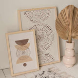 decoración con cuadros, conjunto -lámina decorativa abstracta y geométrica con circunferenicas y medias lunas en tonos beige y marrón - kudeko
