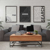 Quadro emoldurado com mapa topográfico de linhas curvas, fundo branco, detalhes a preto, cinzento suave, rosa dos ventos parcial e estilo minimalista contemporâneo. Disponível em kudeko.com