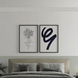 Decoración con cuadros, mural - cuadro abstracto con flores y manos en blanco y negro