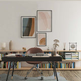 Tableau avec composition abstraite de larges bandes en rose poudré, beige clair et tons nude doux, dans un style délicat et lumineux. Disponible sur kudeko.com
