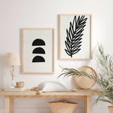 decoración con cuadros, ideas - conjunto de cuadros abstractos y florales en blanco y negro, ilustraciones - kudeko