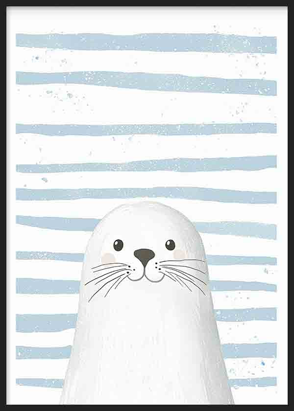 Cuadro de foca blanca simpática sobre fondo de rayas azul claro y blanco, con estética suave y estilo infantil. Disponible en kudeko.com