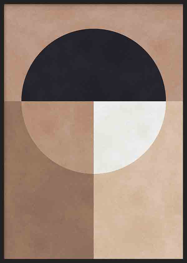 Cuadro de composición geométrica con círculo dividido, bloques rectangulares en beige, marrón topo, negro y blanco roto, de estilo geométrico. Disponible en kudeko.com