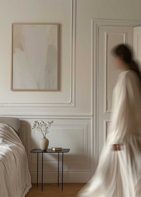 Cuadro abstracto en tonos blancos y beige suaves, kudeko.com
