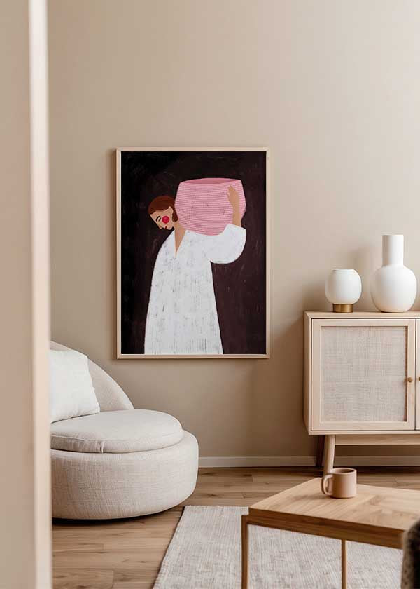 Cuadro ilustrado colorido mujer con túnica blanca cargando cuenco rosa de Bea Muller, kudeko.com
