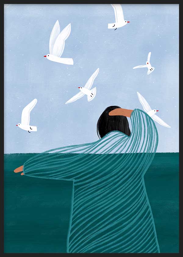 Farbig illustriertes Wandbild mit einer Frau am Meer und Möwen, von Bea Muller. Erhältlich auf kudeko.com