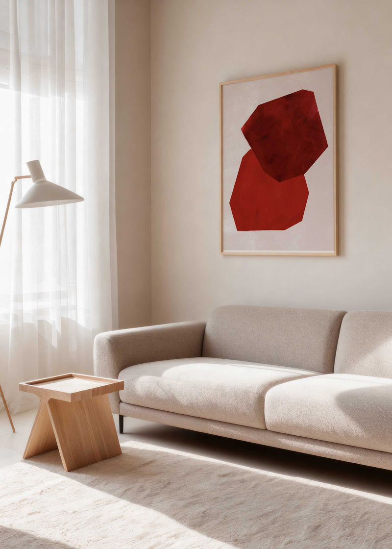 Cuadro abstracto terracota con formas geométricas irregulares sobre fondo claro, kudeko.com
