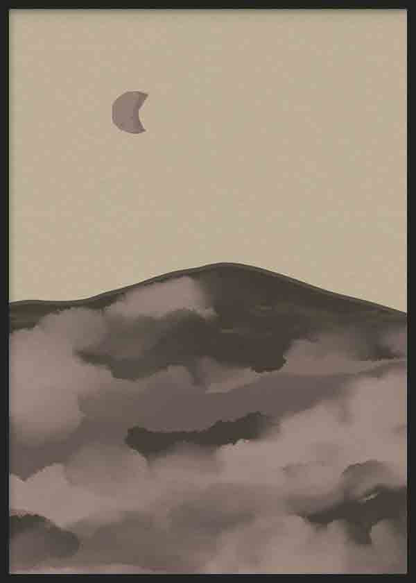 Cuadro con paisaje nocturno de colinas brumosas, luna parcial, tonos beige, gris topo y marrón oscuro, de estilo minimalista. Disponible en kudeko.com
