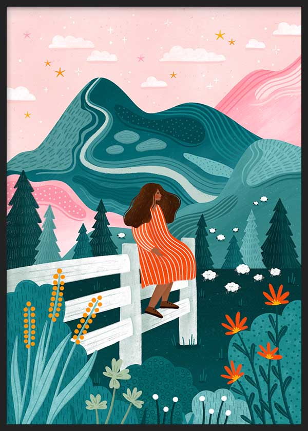 Wandbild mit farbenfroher Illustration einer Frau auf einem Zaun, die grüne Berge und einen rosa Himmel betrachtet, von Bea Muller. Erhältlich auf kudeko.com
