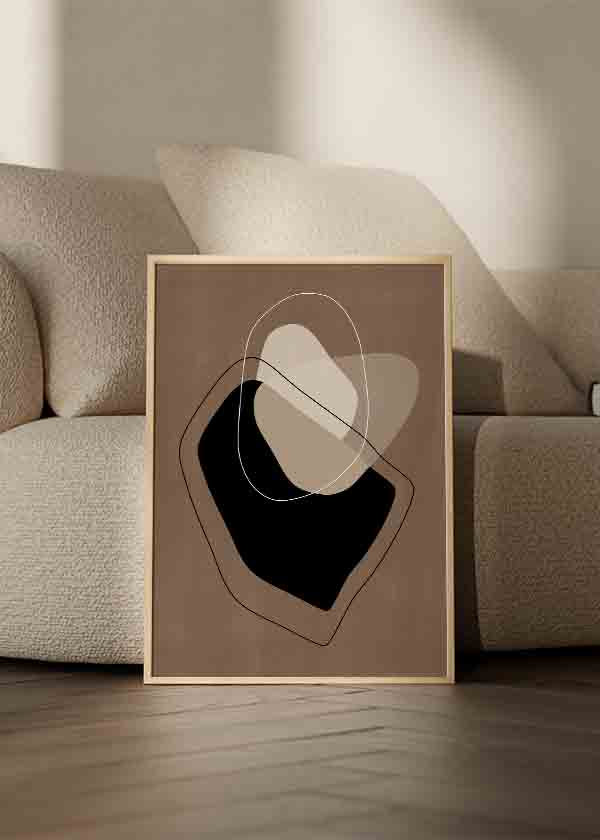 Cuadro abstracto minimalista en marrón y beige, disponible en kudeko.com.
