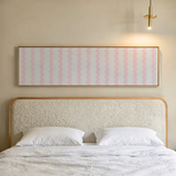 Quadro horizontal minimalista em tons suaves de rosa. Disponível em kudeko.com