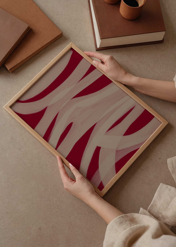 Cuadro abstracto con formas fluidas en tonos terracota y beige, kudeko.com
