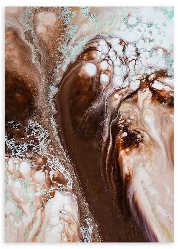 Tableau avec composition abstraite de formes fluides en brun chocolat, blanc ivoire, beige et touches aquamarine, effet minéral et style contemporain épuré. Disponible sur kudeko.com
