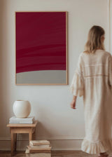 Cuadro abstracto con franja curva en tonos terracota sobre fondo beige, kudeko.com
