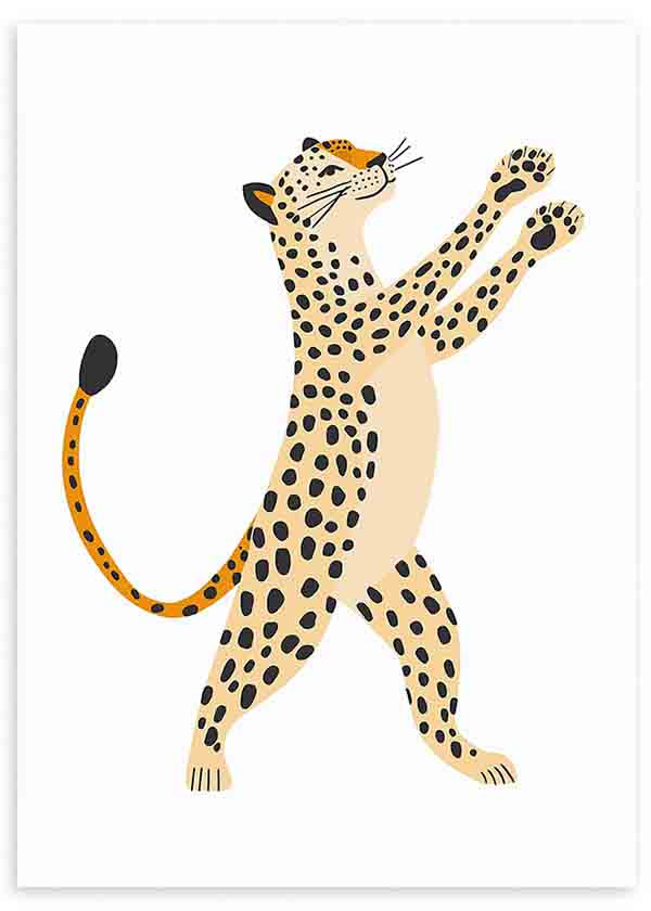 Quadro com felino malhado em bege, preto e laranja, figura alongada sobre fundo branco, estilo de ilustração infantil simples e moderno. Disponível em kudeko.com