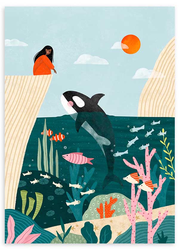 Quadro ilustrado colorido com orca a saltar no oceano diante de uma mulher num penhasco, criação de Bea Muller. Disponível em kudeko.com