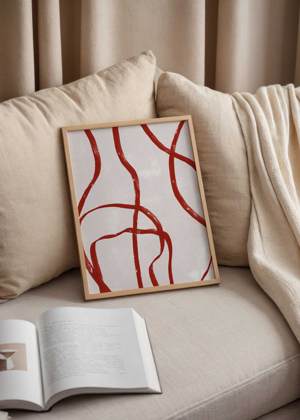 Cuadro abstracto con líneas irregulares terracota sobre fondo beige, kudeko.com
