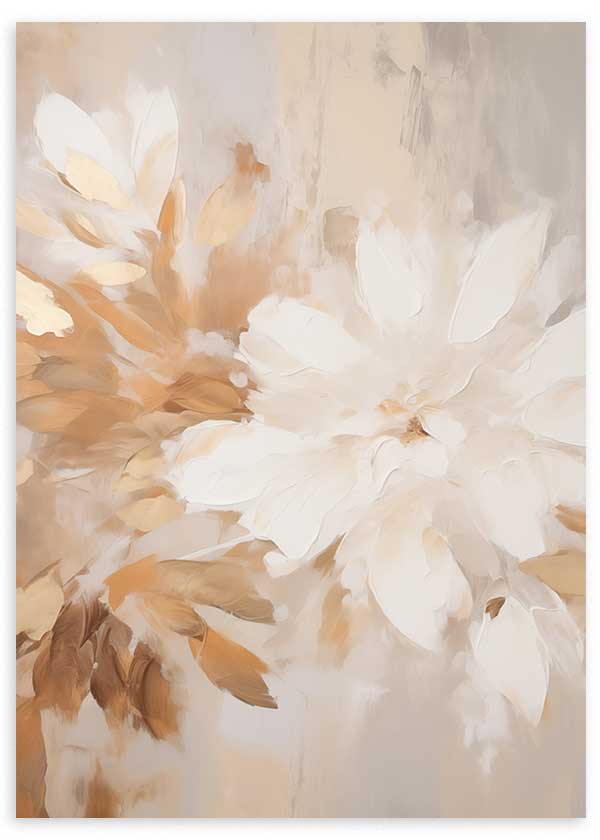 Tableau avec grandes fleurs aux tons crème, beige, blanc cassé et caramel doux, composition florale vaporeuse au style délicat et mural enmarqué. Disponible sur kudeko.com