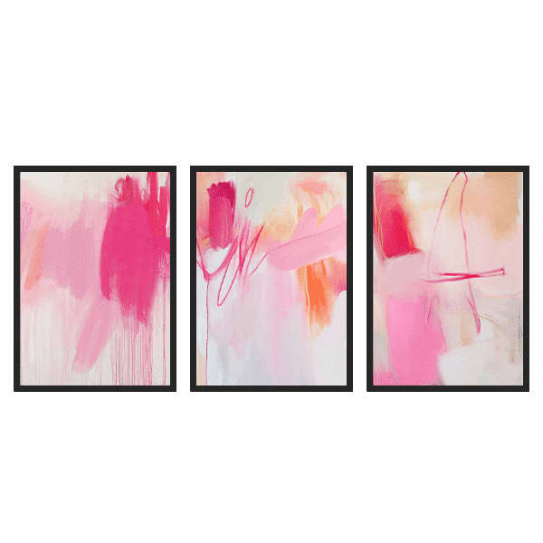 Conjunto de tres cuadros abstractos en tonos rosa con marco negro, kudeko.com
