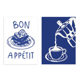 Set aus zwei Wandbildern mit Dessert auf Teller, Schriftzug Bon Appétit, Kaffeekanne beim Einschenken von Kaffee, in Blau und Weiß, im illustrativen Retro-Stil für Küche oder Esszimmer. Erhältlich auf kudeko.com