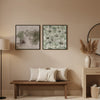 Quadratisches Wandbild mit ätherischen abstrakten Formen in Olivgrün, Taupegrau und hellem Beige, organische Komposition im abstrakten Stil mit überlagerten Flächen auf hellem Grund. Erhältlich auf kudeko.com