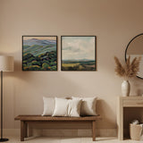 Tableau carré avec collines vertes ondulées, montagnes bleu gris au fond, végétation sombre au premier plan et style nature et paysage équilibré. Disponible sur kudeko.com