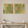 Tableau carré avec composition abstraite de formes organiques en vert olive, sauge, beige et terracotta, au style abstrait doux et équilibré. Disponible sur kudeko.com