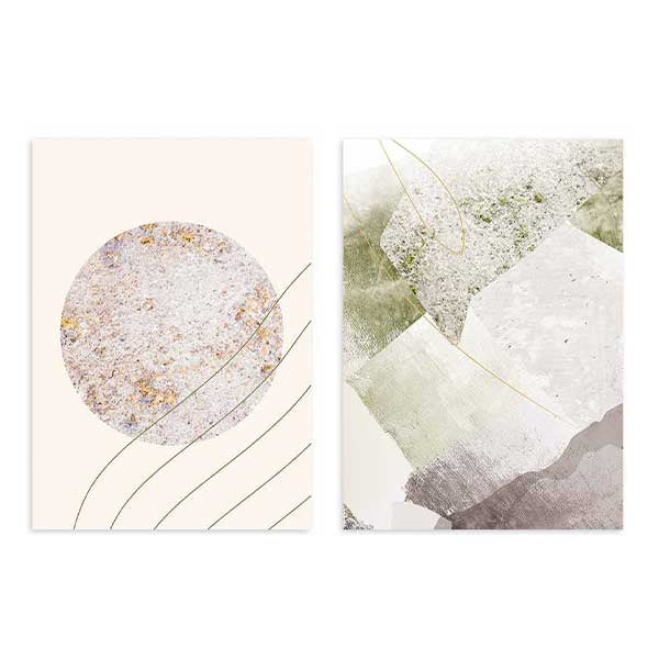 Ensemble de deux tableaux avec formes abstraites, cercle texturé, blocs organiques beige, blanc, vert sauge, gris et fines lignes dorées, de style abstrait. Disponible sur kudeko.com