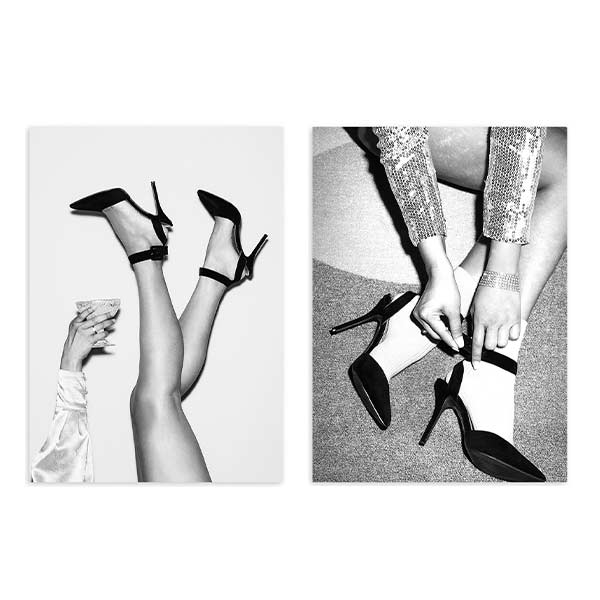 Conjunto de dos cuadros con fotografías en blanco y negro de piernas femeninas con tacones negros, manos ajustando pulseras y una copa de cóctel, de estilo blanco y negro. Disponible en kudeko.com