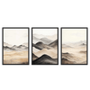 Conjunto de tres cuadros abstractos en tonos marfil, representación de paisaje montañoso