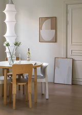 Cuadro abstracto geométrico en tonos beige y blanco, kudeko.com
