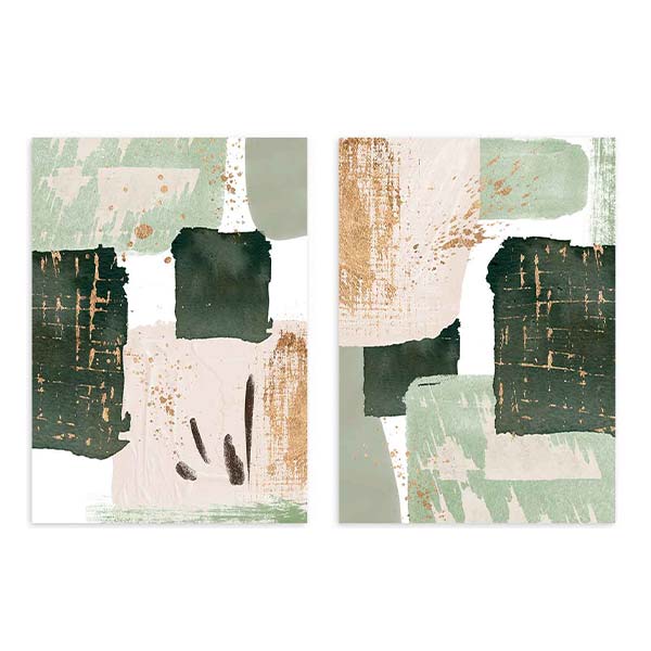 Set aus zwei Wandbildern mit überlagerten abstrakten Formen, Texturen in Salbeigrün, Schwarz, Beige und Altrosa, in einem zeitgenössischen abstrakten Stil mit klarer Wirkung. Erhältlich auf kudeko.com