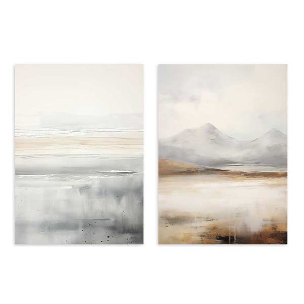 Conjunto de dos cuadros con paisaje de mar y montañas brumosas en tonos beige, gris, blanco roto y marrón arena, de estilo naturaleza y paisajes. Disponible en kudeko.com