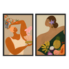 Conjunto de dos cuadros decorativos con marco de estilo minimalista y orgánico, dúo de mujeres con peces y frutas tropicales, modelo Two Combo - Fish and Oranges