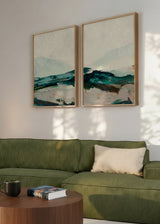 Conjunto de dos cuadros decorativos de estilo minimalista y abstracto, díptico abstracto de montañas en tonos verdes suaves, modelo Two Combo - Mountains