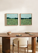 Conjunto de dos cuadros decorativos de estilo orgánico y tonos_pastel, paisaje floral sereno con montañas, modelo Two Combo - Sierra serena